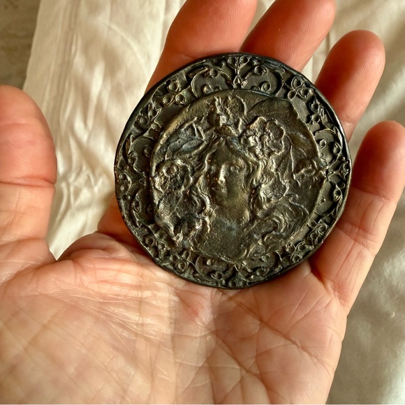 2 beautiful belt buckles - Picture 11 of 11